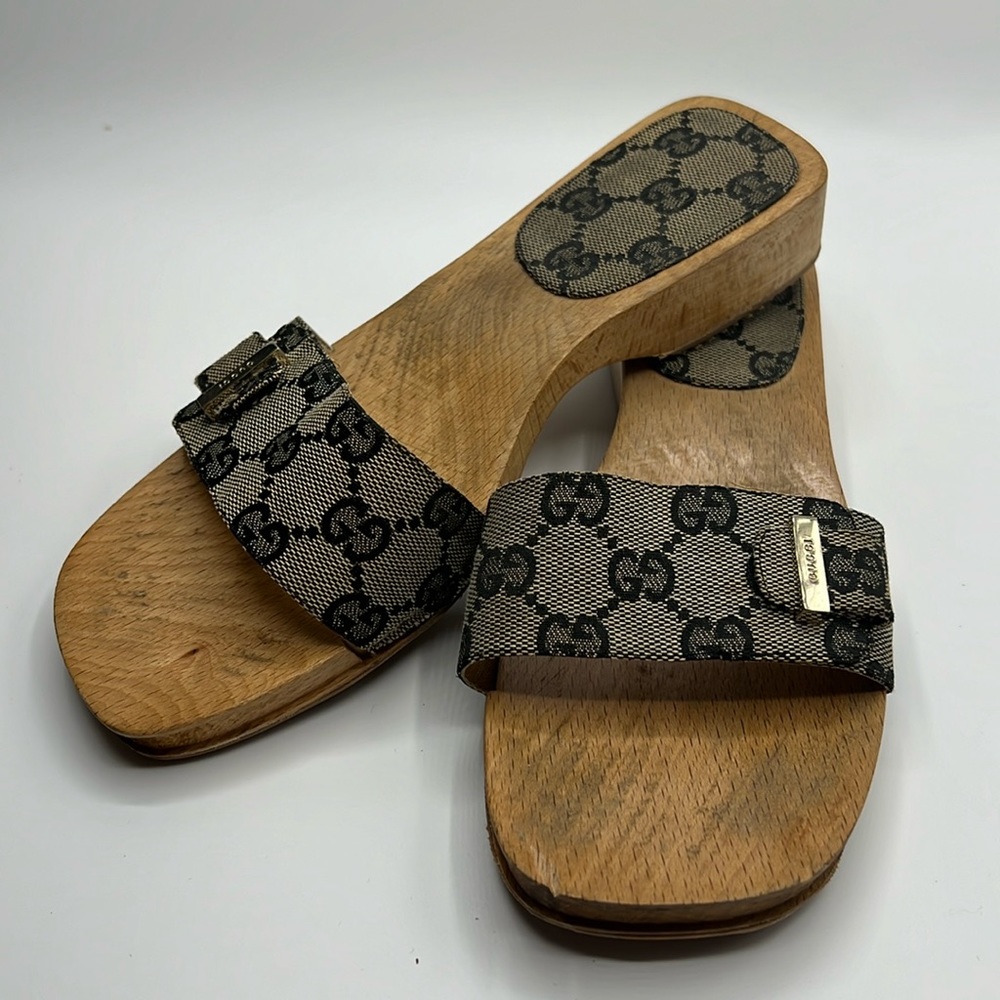 Gucci sandals